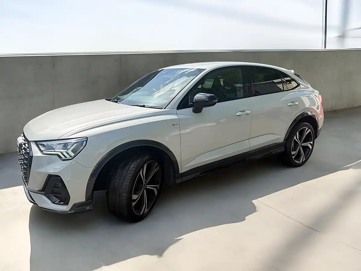 Used 2021 Audi Q3 Edition 1 Silver - Interior and Exterior details 3