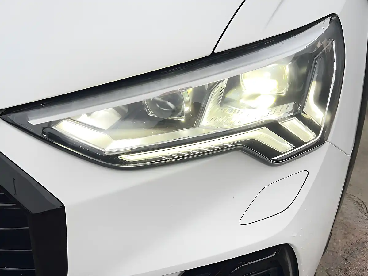 Used 2021 Audi Q3 Edition 1 White - Interior and Exterior details 10