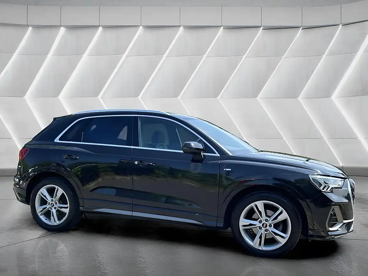 Used 2021 Audi Q3 S Line Black - Interior and Exterior details 4
