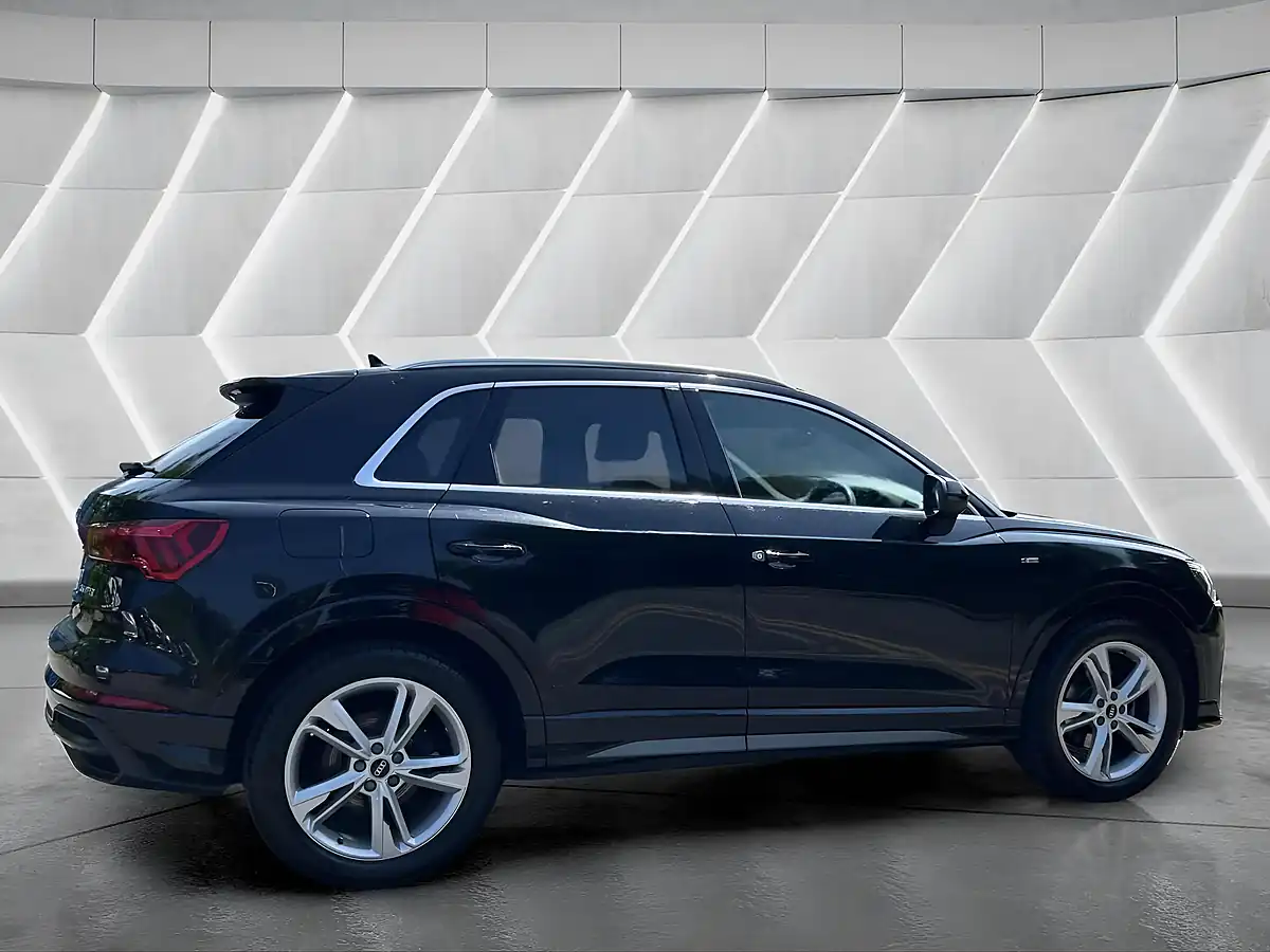 Used 2021 Audi Q3 S Line Black - Interior and Exterior details 6