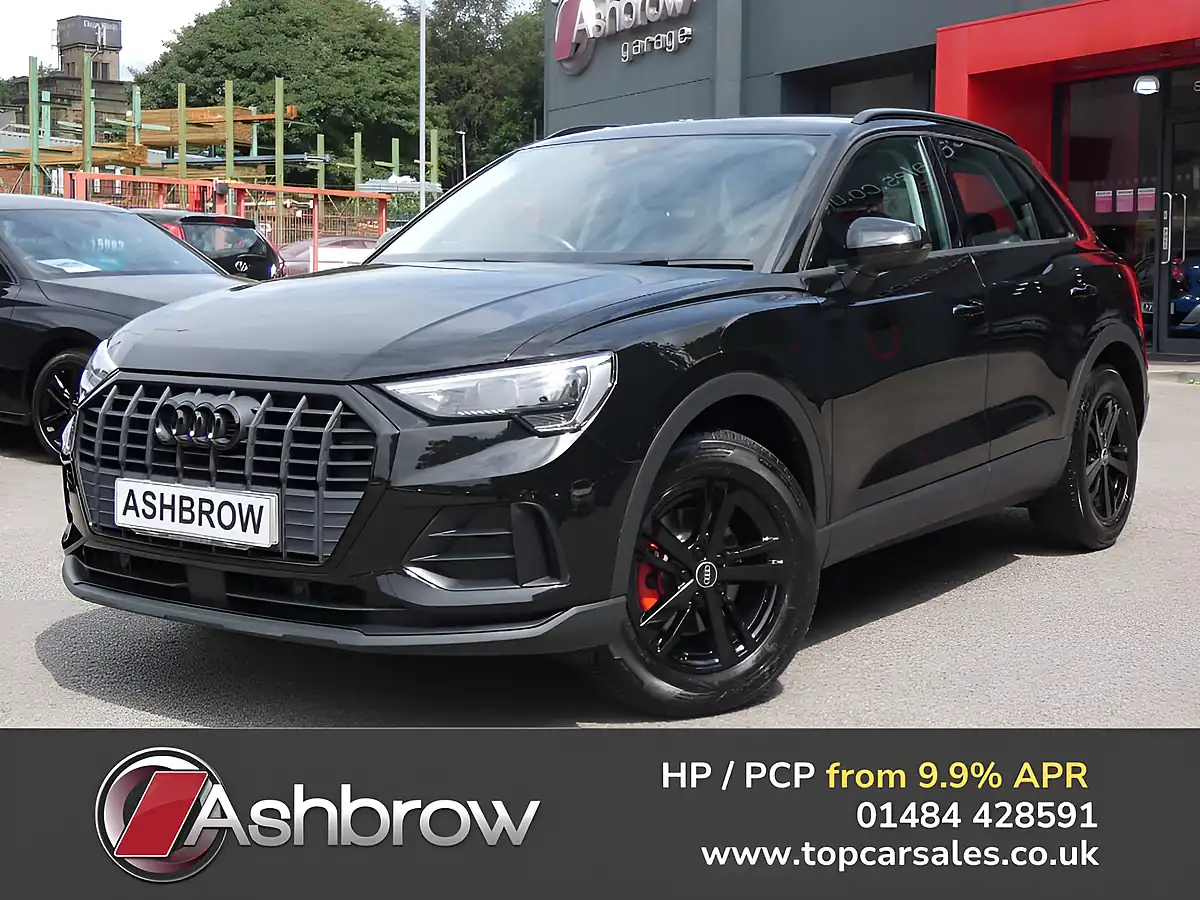 Used 2021 Audi Q3 Technik Mythos Black Metallic - Front View