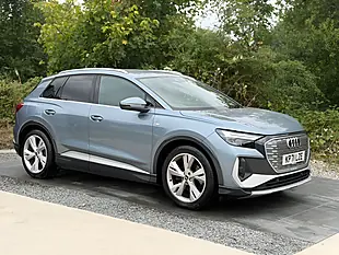 Used 2021 Audi Q4 E-Tron S Line Blue - Interior and Exterior details 10