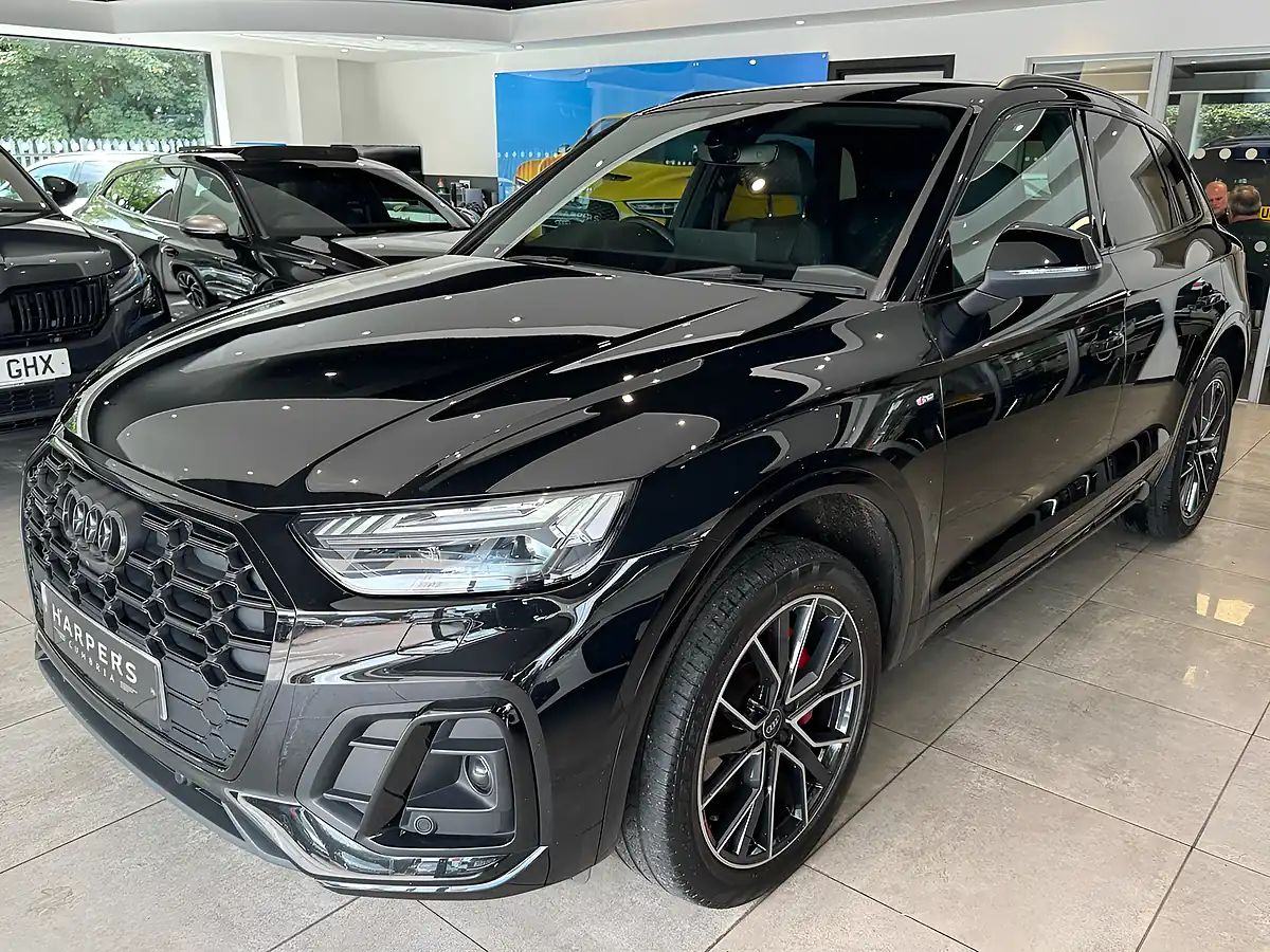 Used 2021 Audi Q5 Edition 1 Black - Interior and Exterior details 17