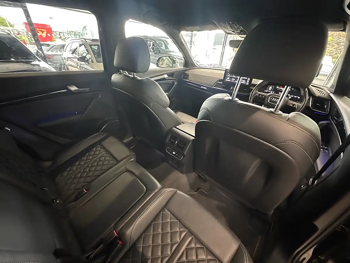 Used 2021 Audi Q5 Edition 1 Black - Interior and Exterior details 8