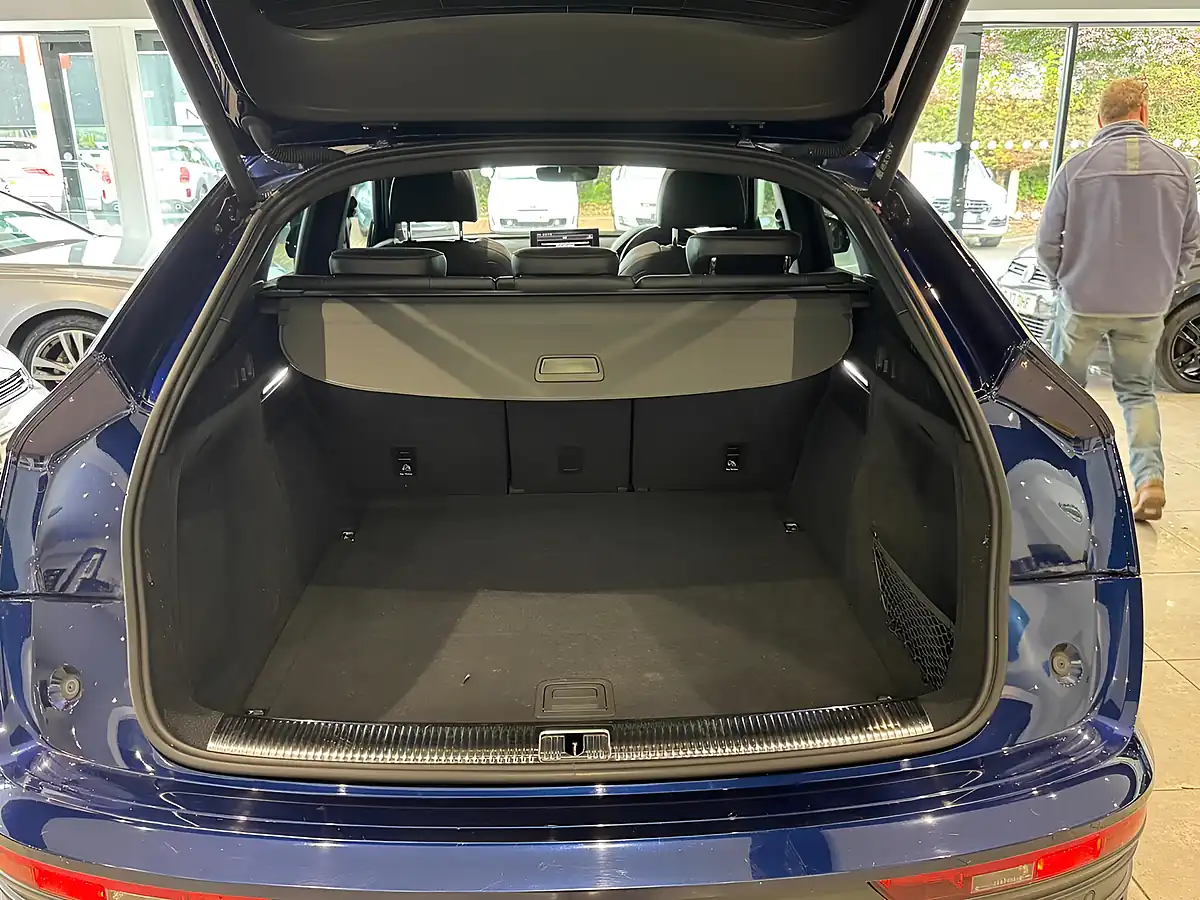 Used 2021 Audi Q5 Edition 1 Sportback Blue - Interior and Exterior details 7