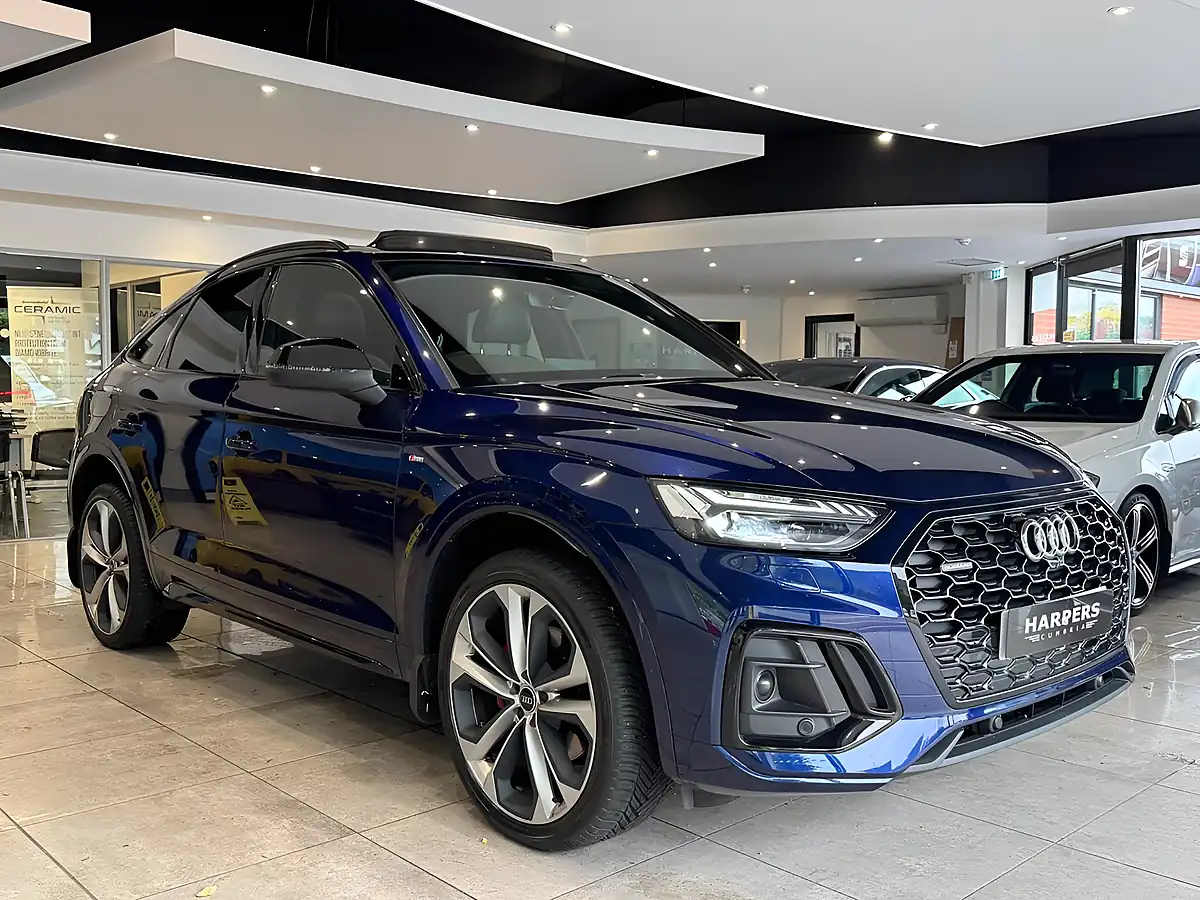 Used 2021 Audi Q5 Edition 1 Sportback Blue - Interior and Exterior details 9