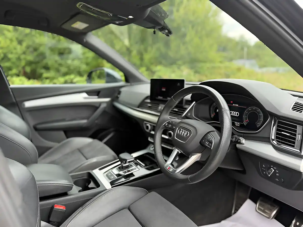 Used 2021 Audi Q5 S Line Black - Interior and Exterior details 3
