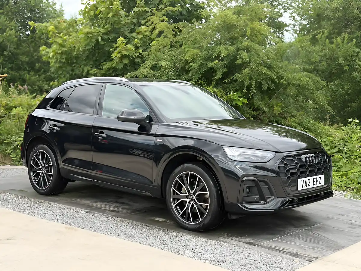 Used 2021 Audi Q5 S Line Black - Interior and Exterior details 6