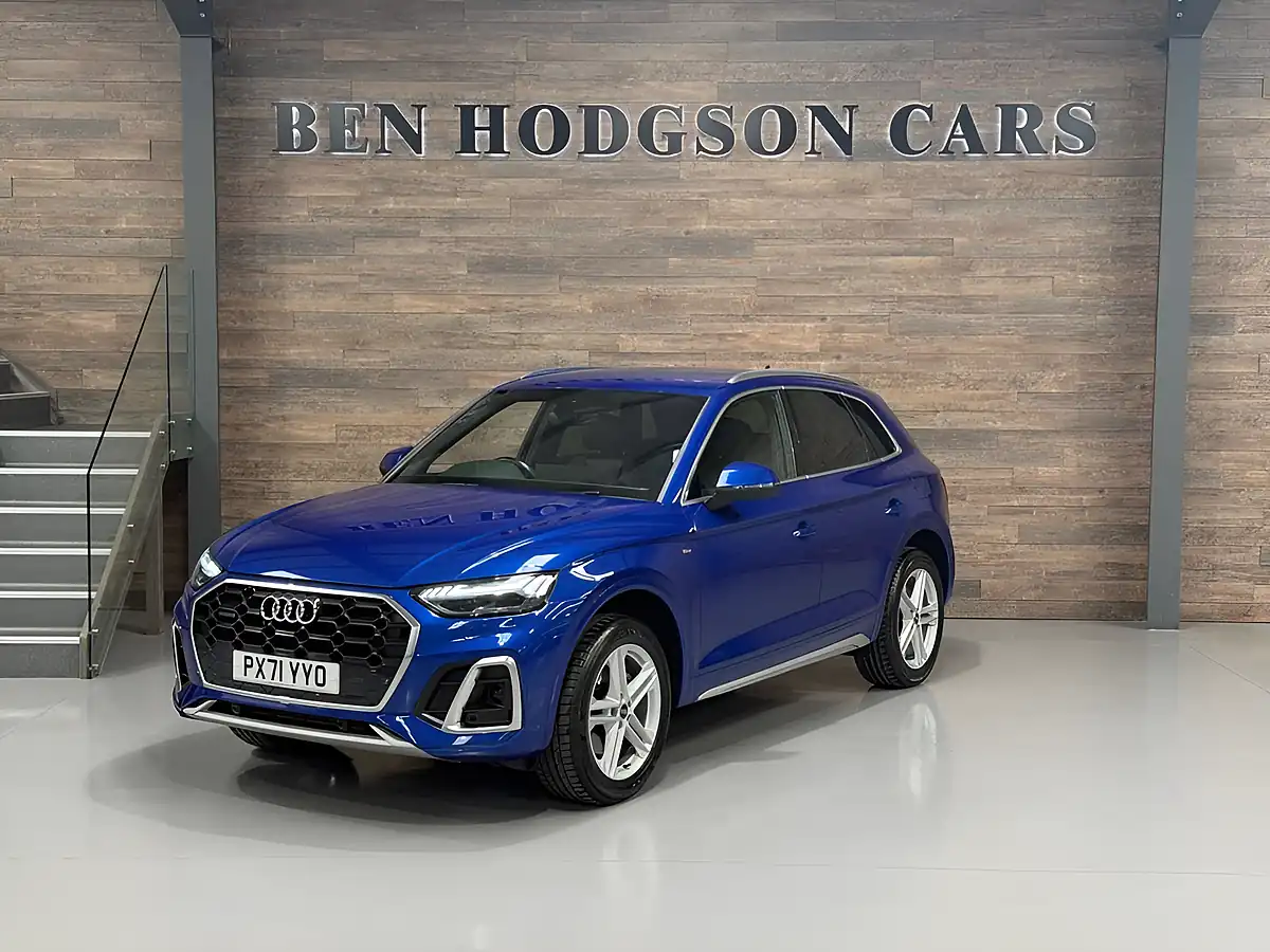 Used 2021 Audi Q5 S Line Blue - Front View
