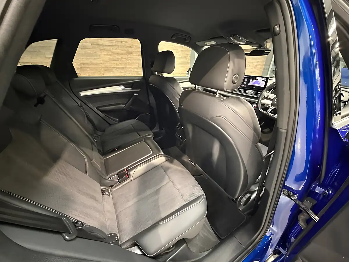 Used 2021 Audi Q5 S Line Blue - Interior and Exterior details 11
