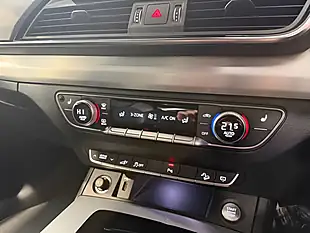 Used 2021 Audi Q5 S Line Blue - Interior and Exterior details 14