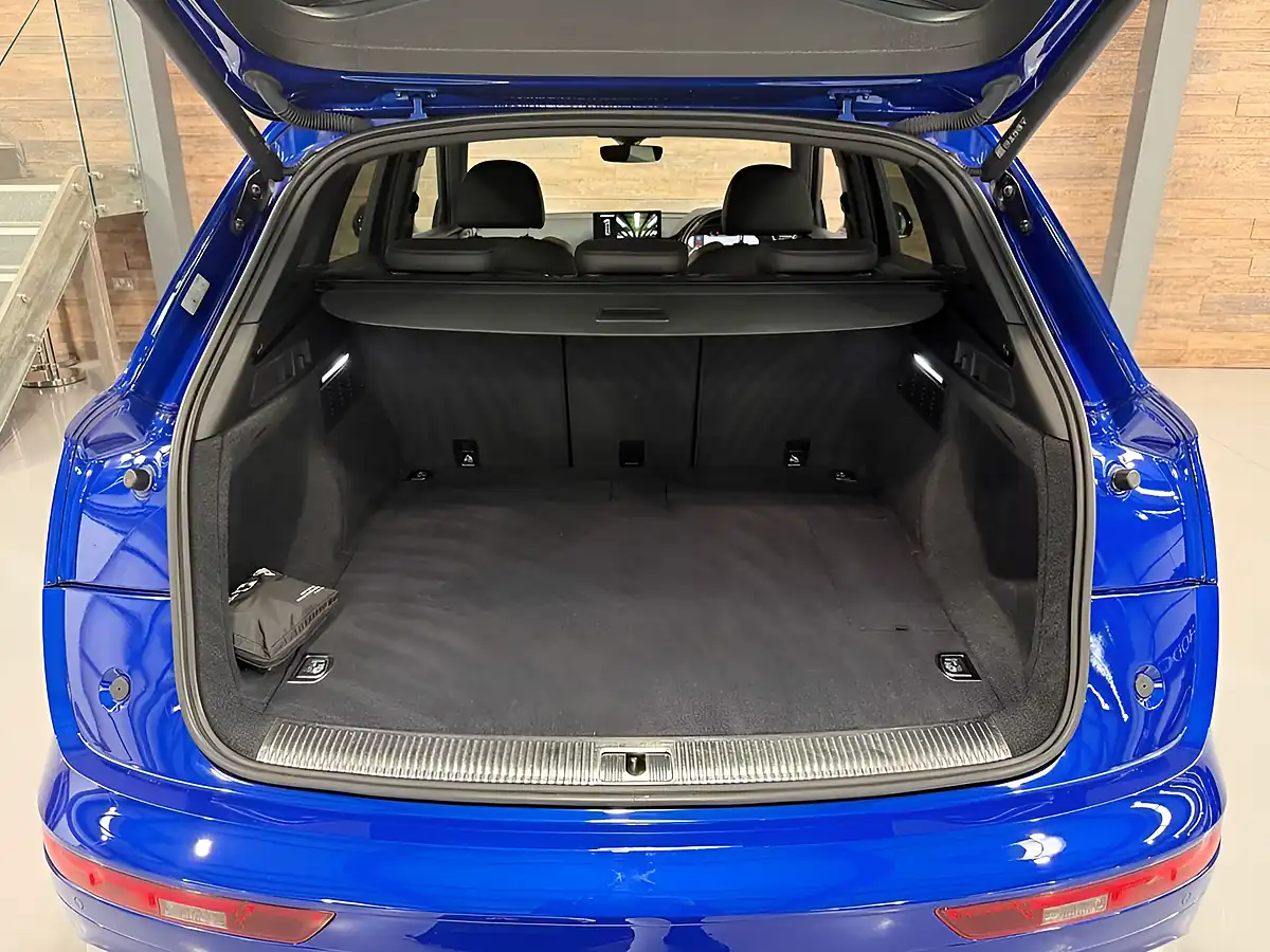 Used 2021 Audi Q5 S Line Blue - Interior and Exterior details 18