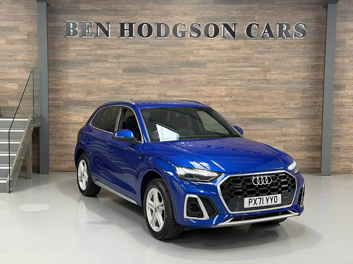 Used 2021 Audi Q5 S Line Blue - Interior and Exterior details 2
