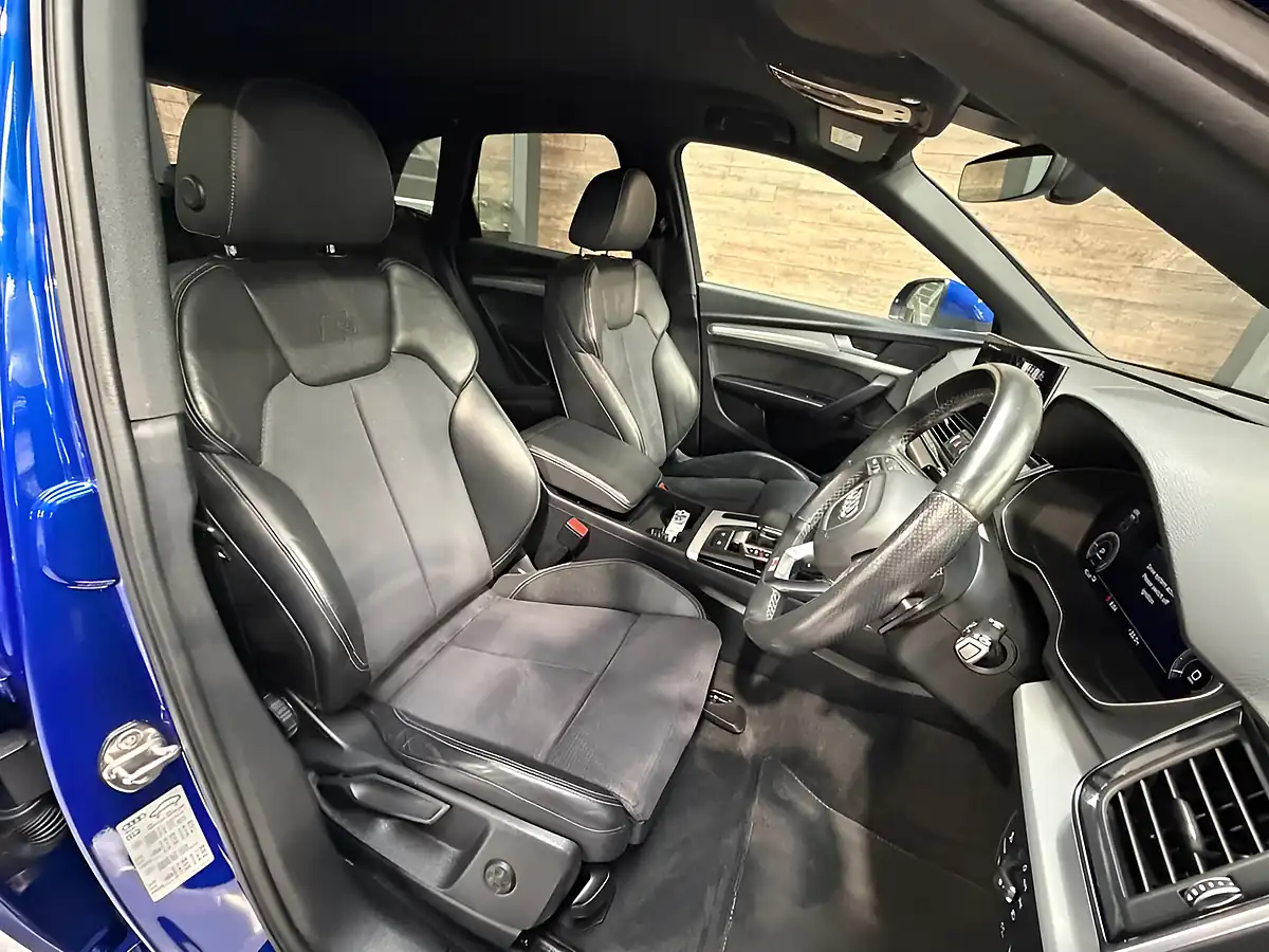 Used 2021 Audi Q5 S Line Blue - Interior and Exterior details 8
