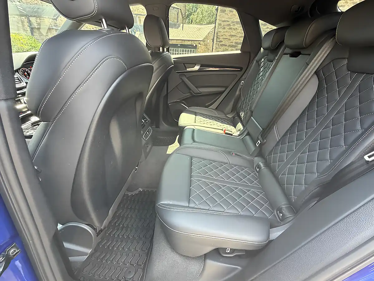 Used 2021 Audi Q5 S Line Blue - Interior and Exterior details 14