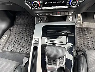 Used 2021 Audi Q5 S Line Blue - Interior and Exterior details 18