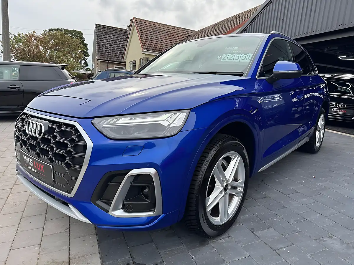 Used 2021 Audi Q5 S Line Blue - Interior and Exterior details 2