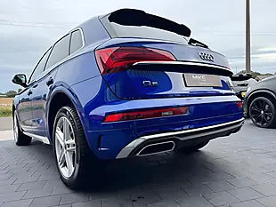 Used 2021 Audi Q5 S Line Blue - Interior and Exterior details 4