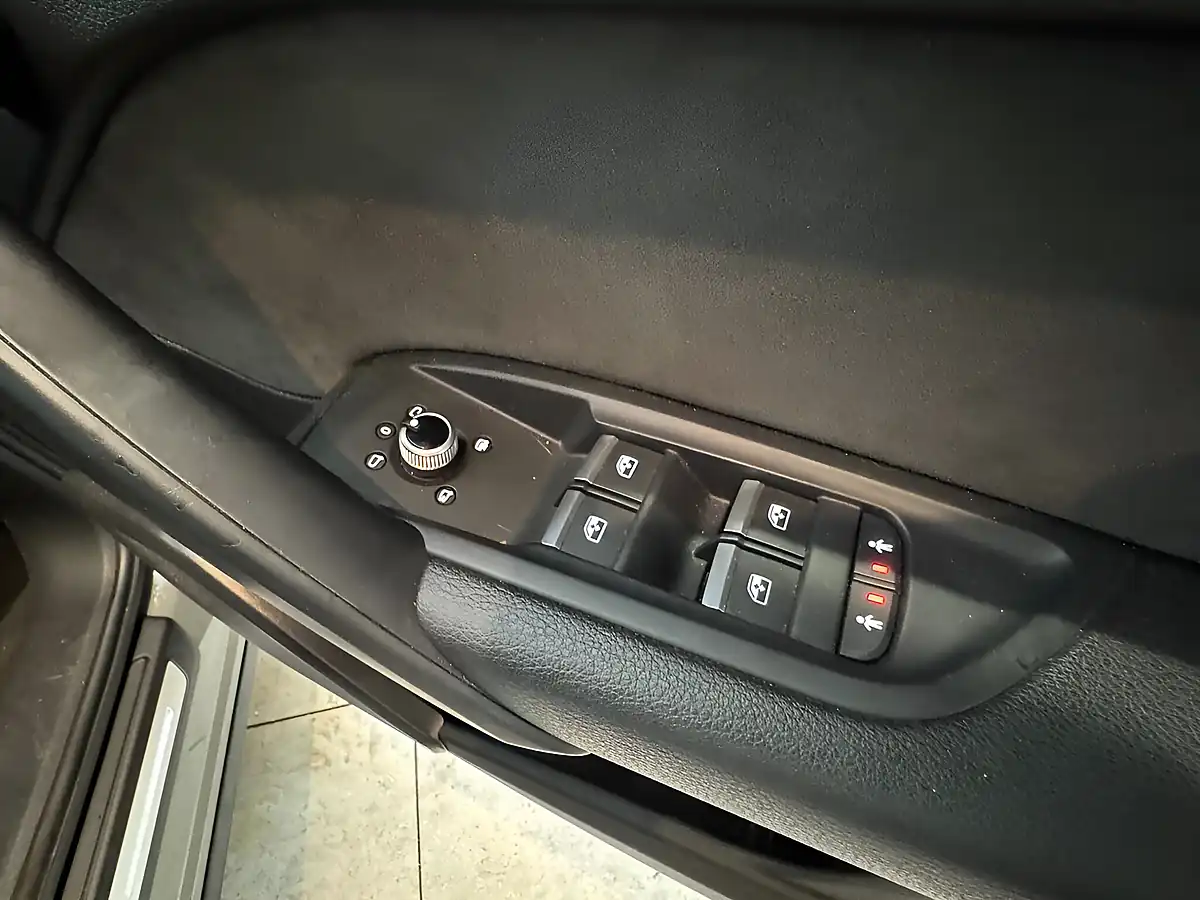 Used 2021 Audi Q5 S Line Grey - Interior and Exterior details 13