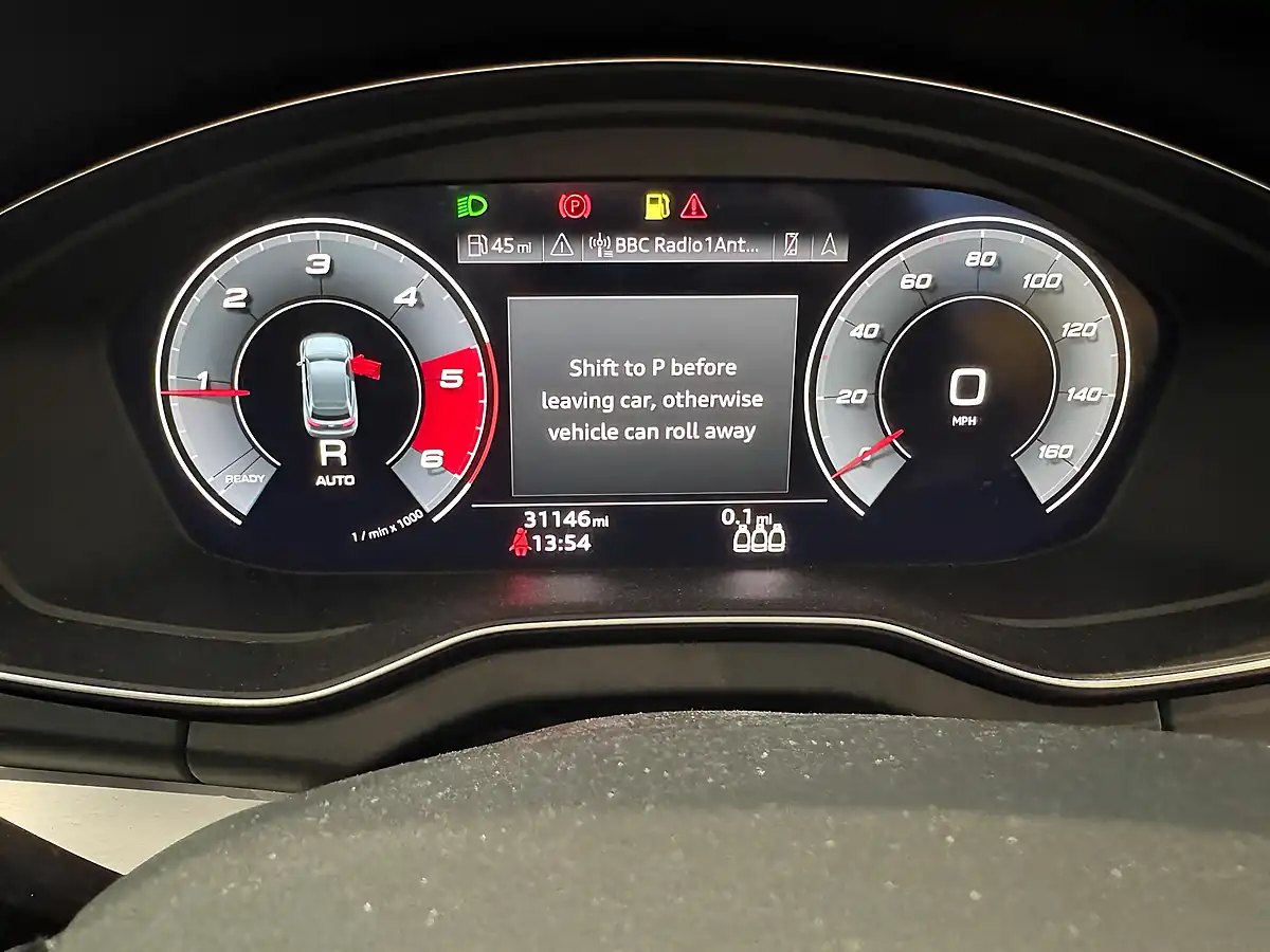 Used 2021 Audi Q5 S Line Grey - Interior and Exterior details 15