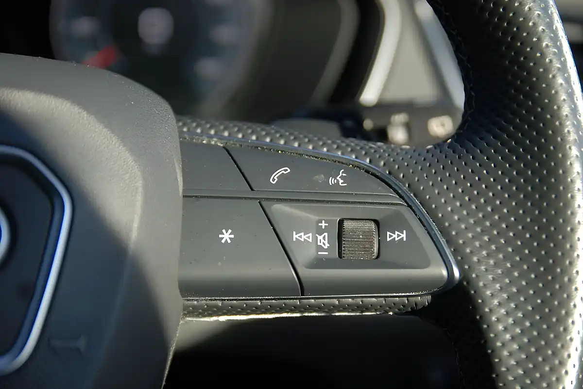 Used 2021 Audi Q5 S Line Sportback White - Interior and Exterior details 12