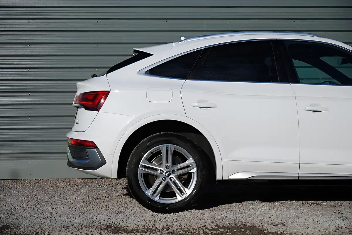 Used 2021 Audi Q5 S Line Sportback White - Interior and Exterior details 15