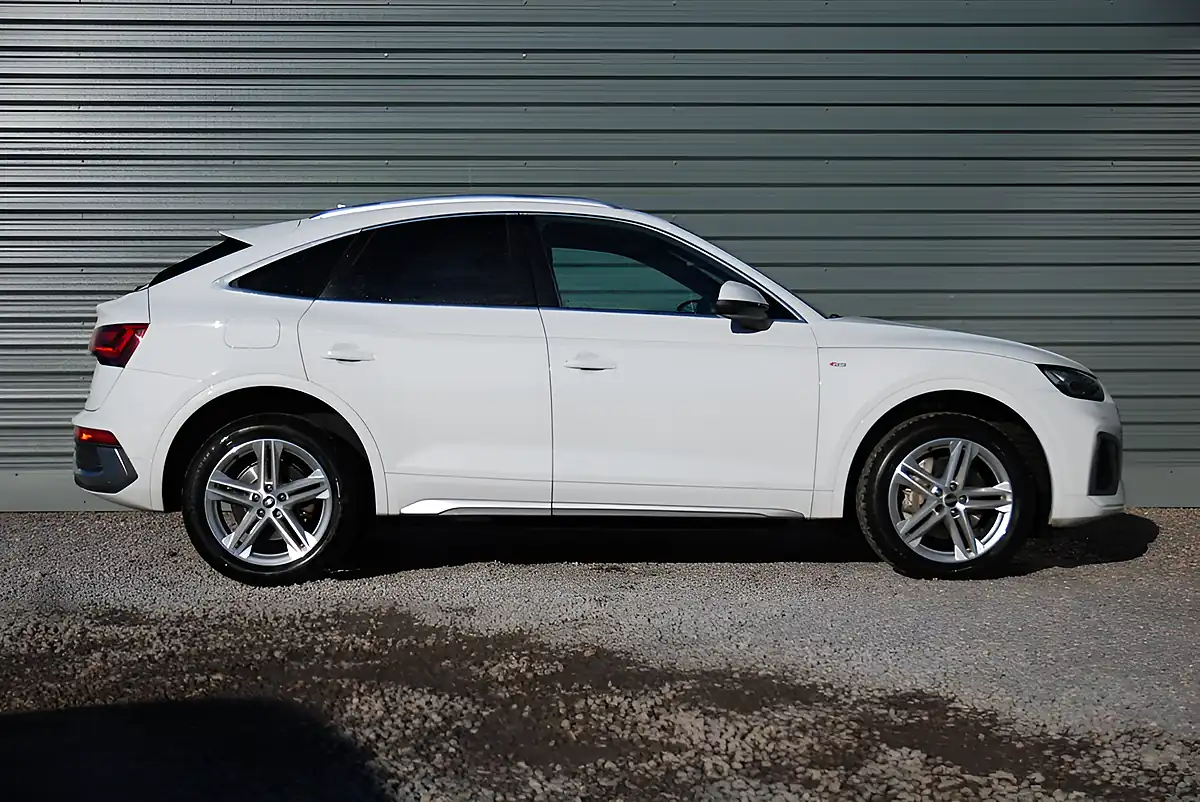 Used 2021 Audi Q5 S Line Sportback White - Interior and Exterior details 5