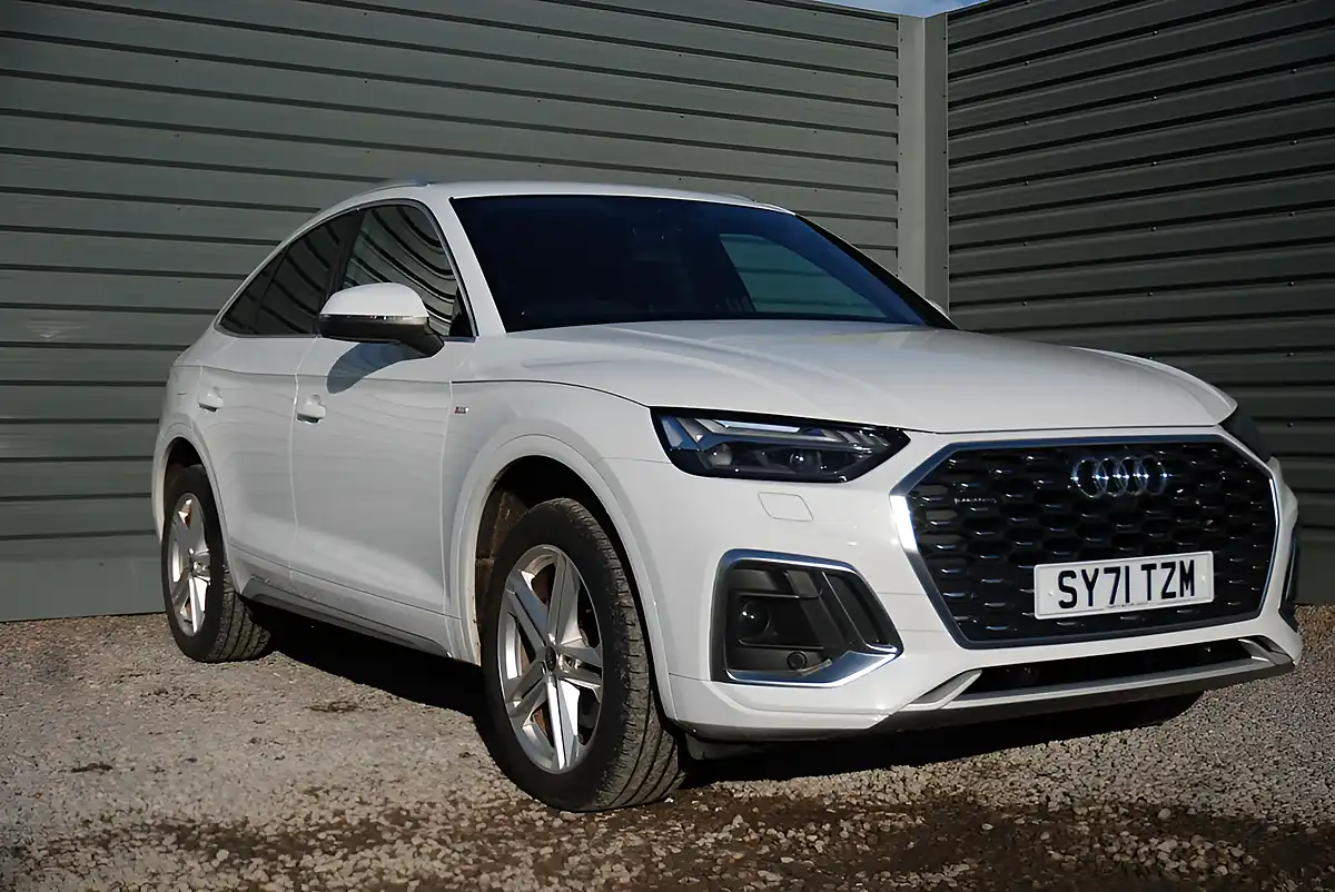 Used 2021 Audi Q5 S Line Sportback White - Interior and Exterior details 6