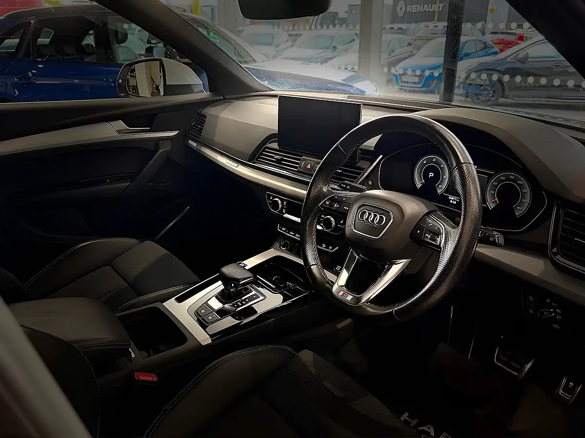 Used 2021 Audi Q5 S Line White - Interior and Exterior details 11