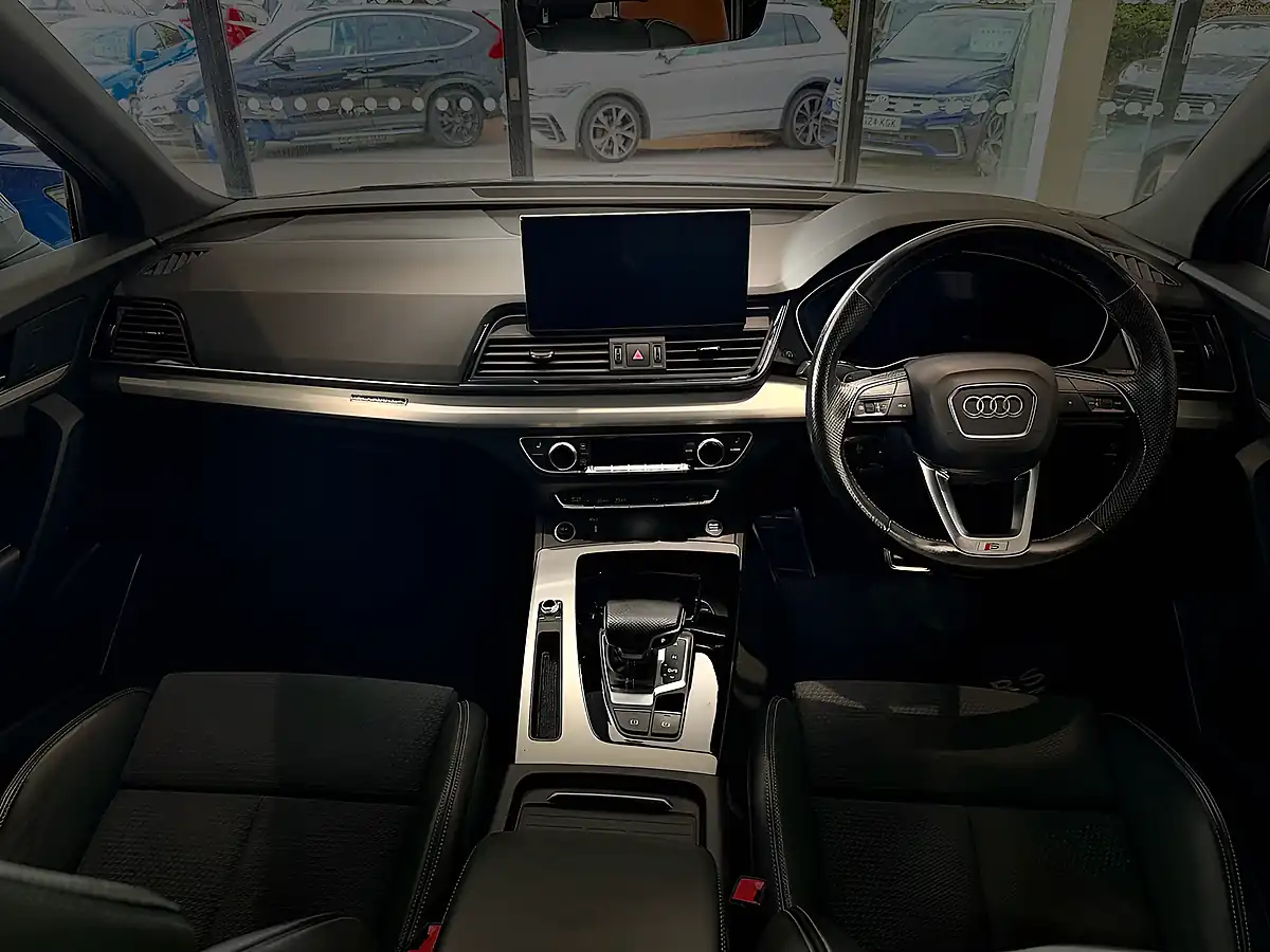 Used 2021 Audi Q5 S Line White - Interior and Exterior details 19