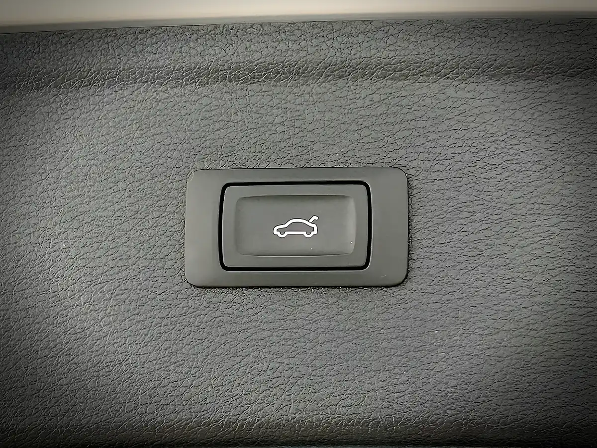 Used 2021 Audi Q5 S Line White - Interior and Exterior details 20