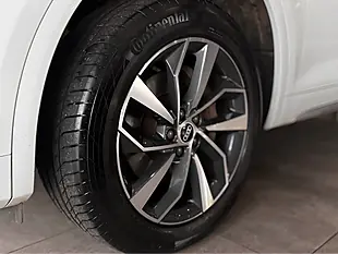 Used 2021 Audi Q5 S Line White - Interior and Exterior details 4