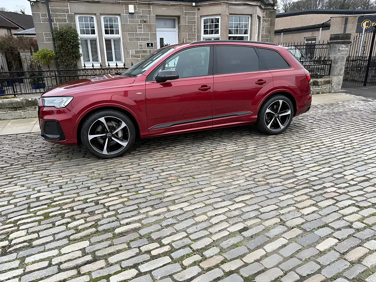 Used 2021 Audi Q7 Black Edition Matador Red - Interior and Exterior details 3