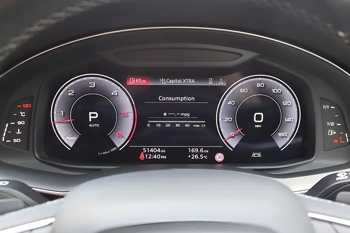 Used 2021 Audi Q7 Black Edition Navarra Blue - Interior and Exterior details 12