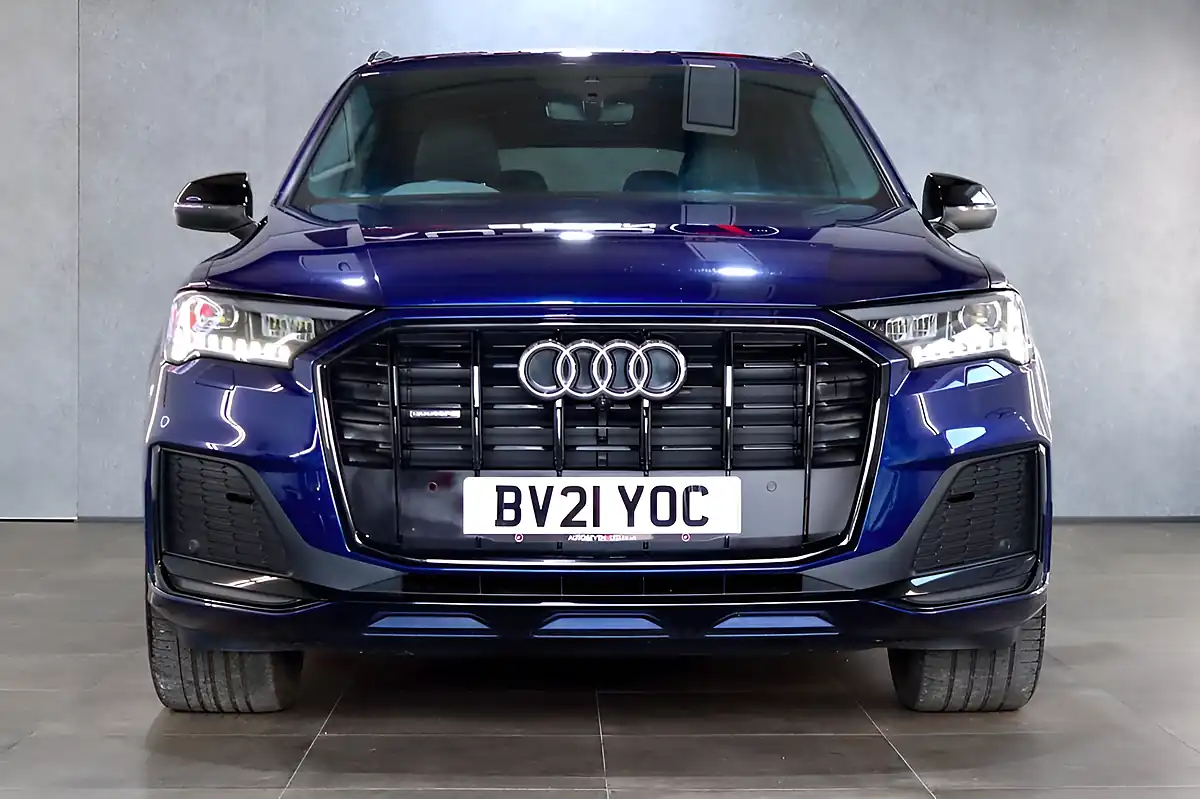 Used 2021 Audi Q7 Black Edition Navarra Blue - Interior and Exterior details 6