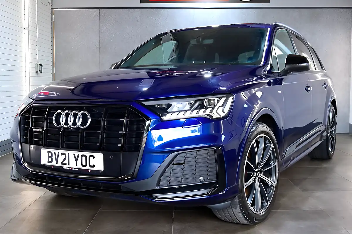 Used 2021 Audi Q7 Black Edition Navarra Blue - Interior and Exterior details 7