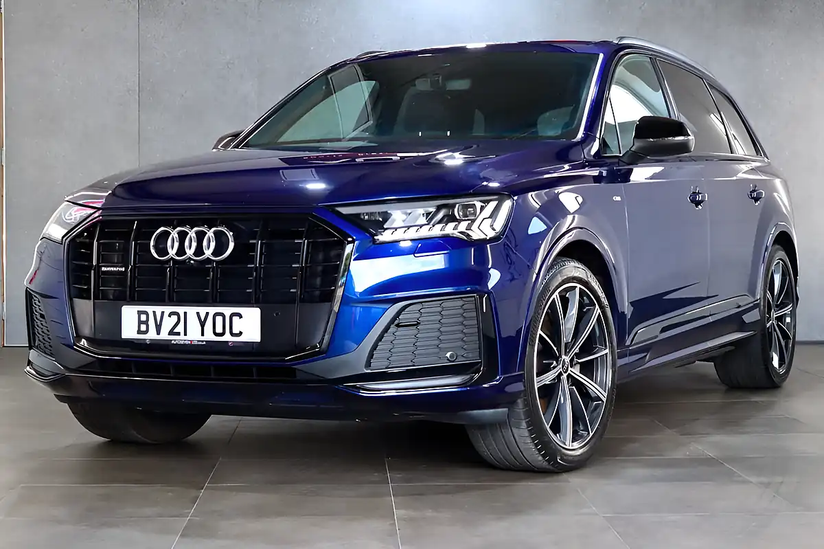 Used 2021 Audi Q7 Black Edition Navarra Blue - Interior and Exterior details 8