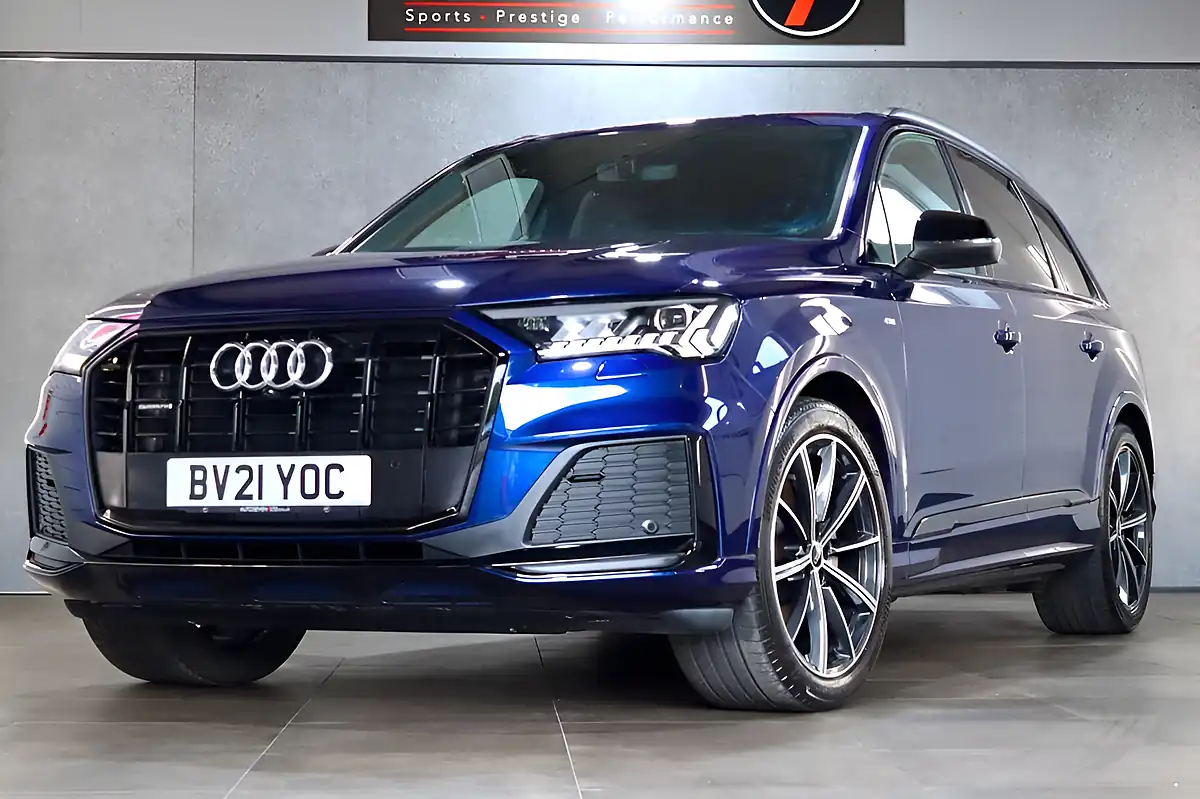 Used 2021 Audi Q7 Black Edition Navarra Blue - Interior and Exterior details 9