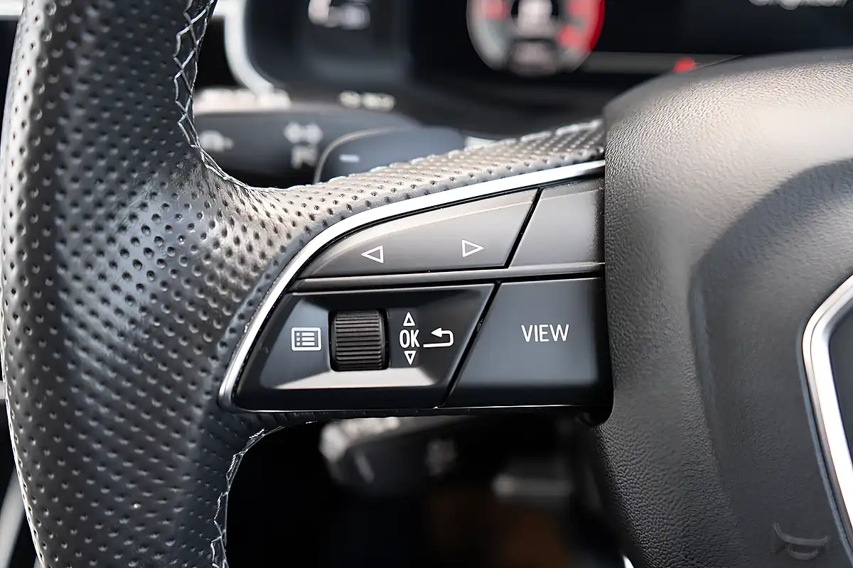 Used 2021 Audi Q7 Comfort & Sound Pack, Black Styling Daytona Grey - Interior and Exterior details 19
