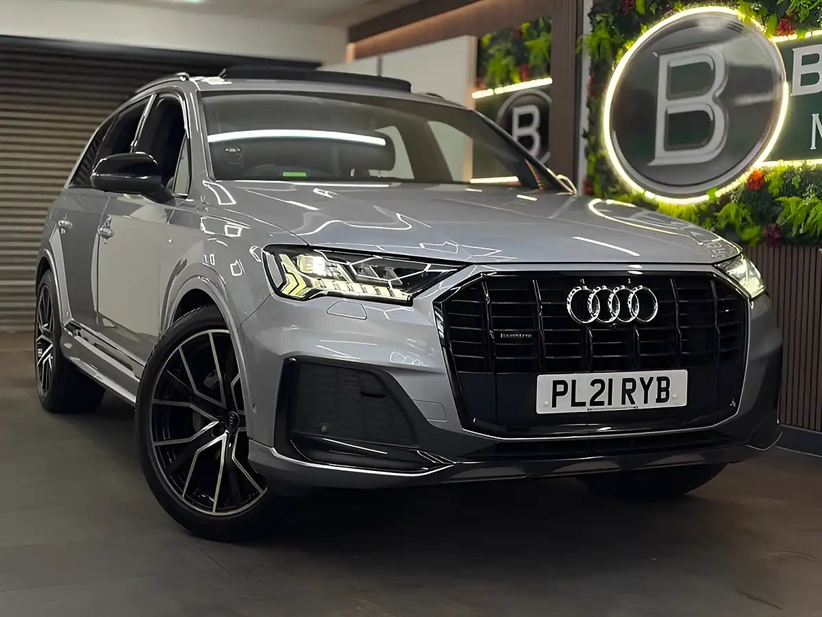Used 2021 Audi Q7 Quattro S Line Silver - Front View