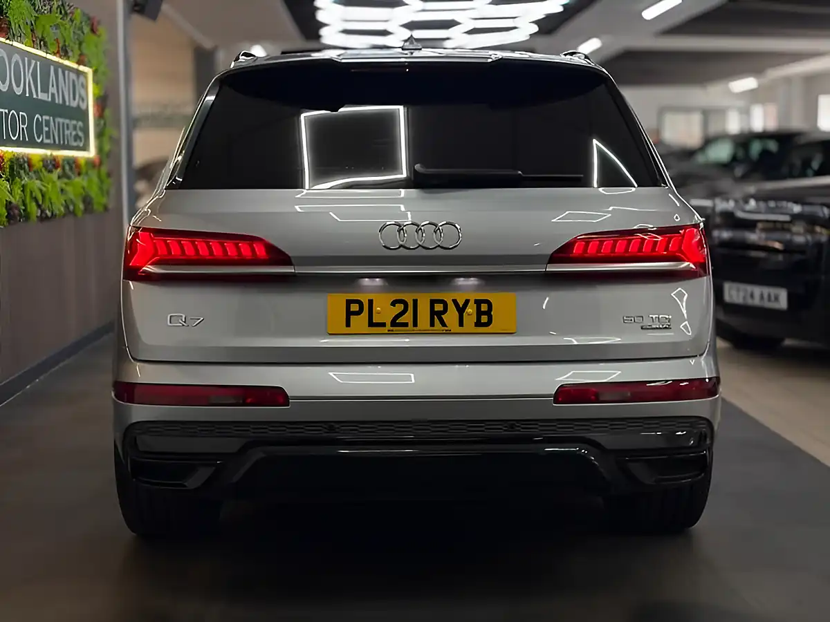 Used 2021 Audi Q7 Quattro S Line Silver - Interior and Exterior details 10
