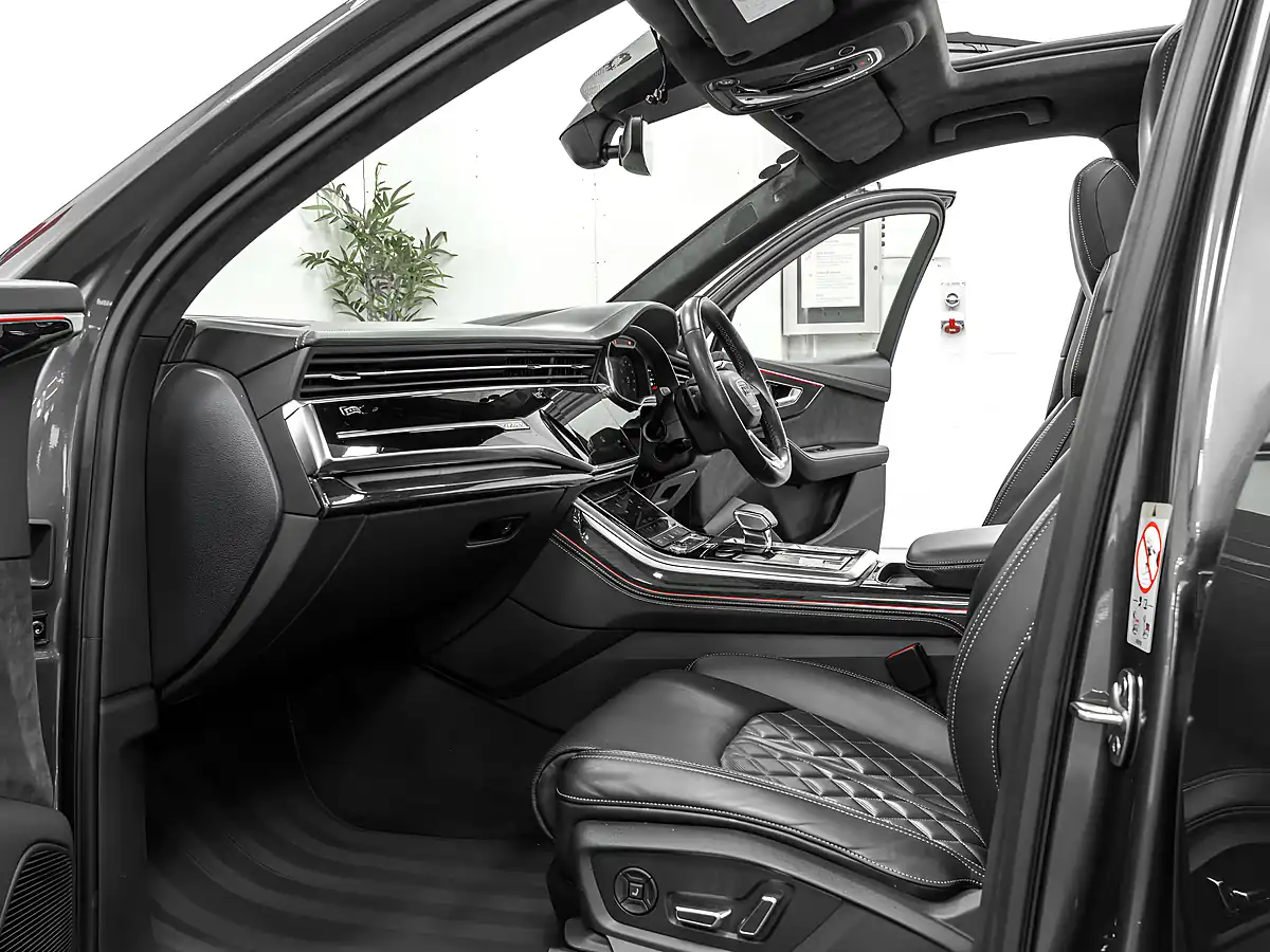 Used 2021 Audi Q7 Vorsprung Daytona Grey - Interior and Exterior details 11