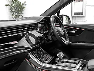 Used 2021 Audi Q7 Vorsprung Daytona Grey - Interior and Exterior details 17