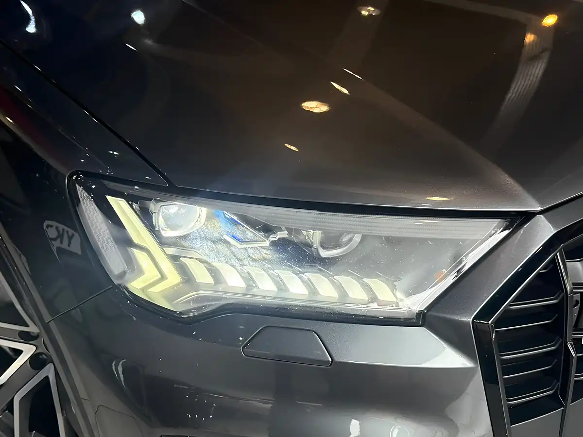 Used 2021 Audi Q7 Vorsprung Grey - Interior and Exterior details 2