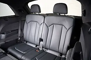 Used 2021 Audi Q7 Vorsprung Navarra Blue - Interior and Exterior details 12