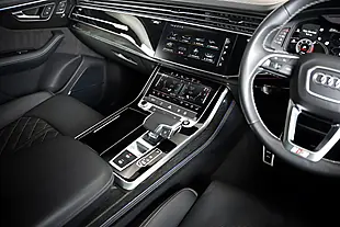 Used 2021 Audi Q7 Vorsprung Navarra Blue - Interior and Exterior details 16