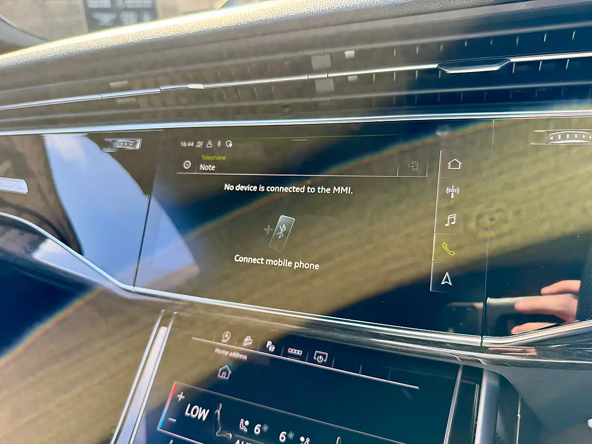 Used 2021 Audi Q8 Black Edition Daytona Grey Pearl Effect - Interior and Exterior details 17