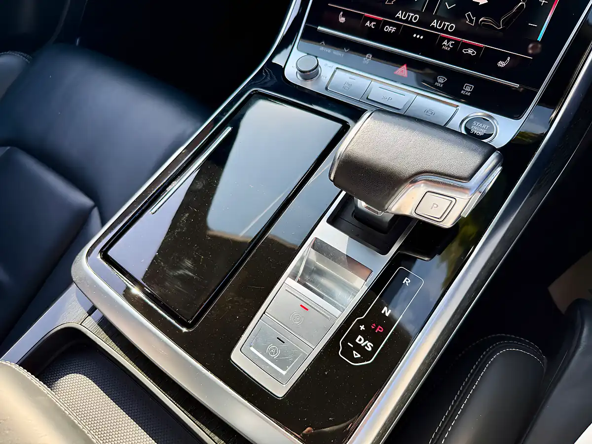Used 2021 Audi Q8 Black Edition Daytona Grey Pearl Effect - Interior and Exterior details 19