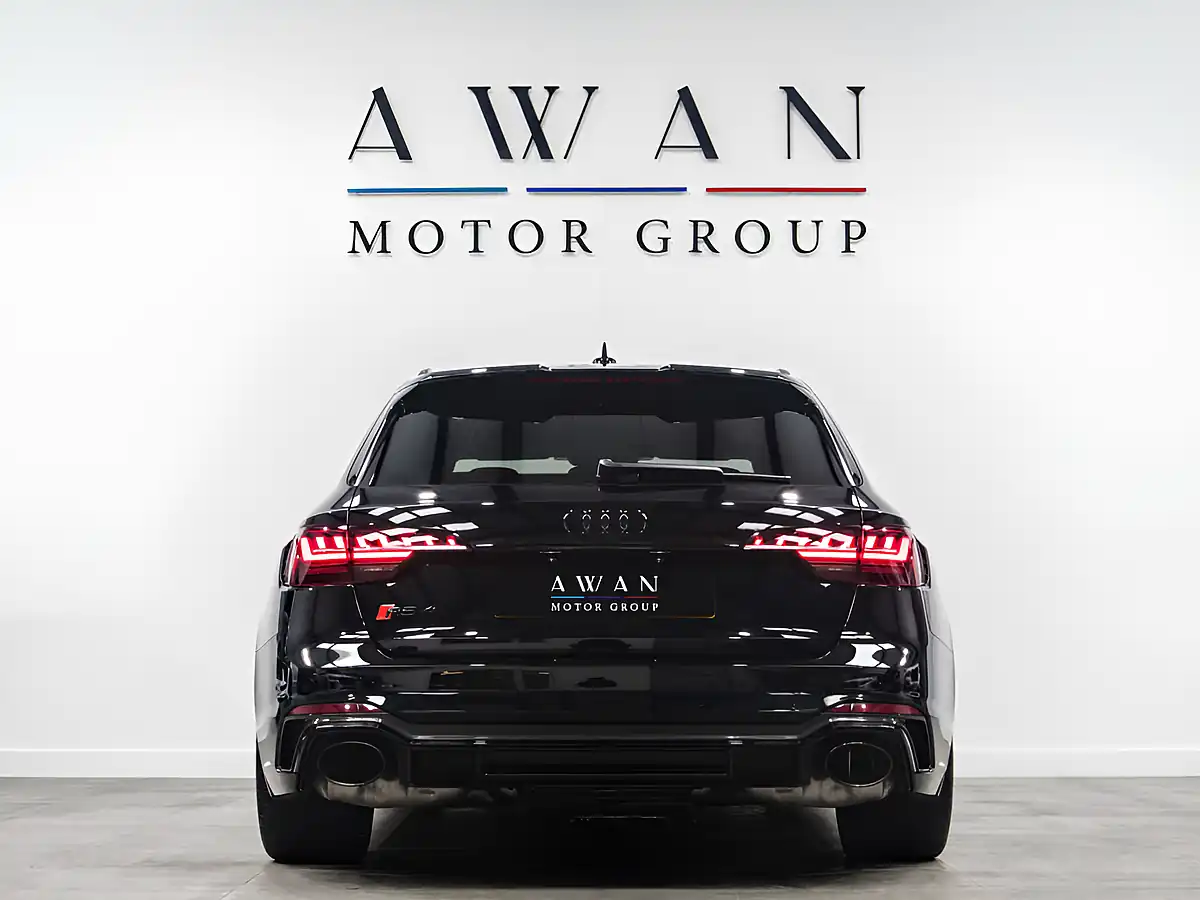 Used 2021 Audi RS 4 Carbon Black Black - Interior and Exterior details 6