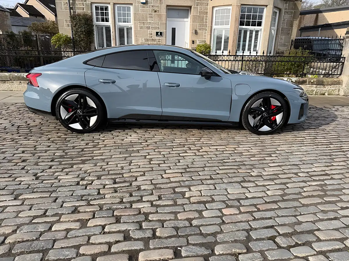 Used 2021 Audi RS E-Tron GT Carbon Black Kemora Grey - Interior and Exterior details 6